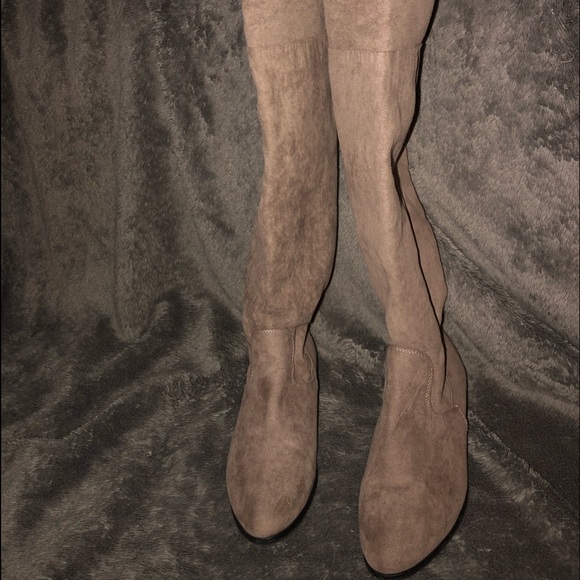 Knee High Boots - Picture 3 of 4